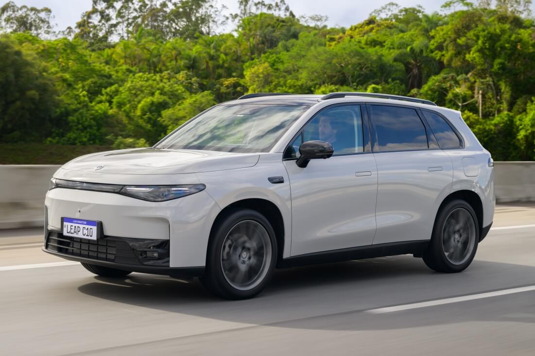 Leapmotor lança adaptador V2L que transforma seus carros em fonte portátil de energia