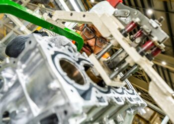 Toyota do Brasil inicia retomada da fábrica de motores em Porto Feliz (SP)