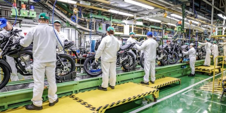 Honda alcança a marca de 33 milhões de motocicletas produzidas no Brasil