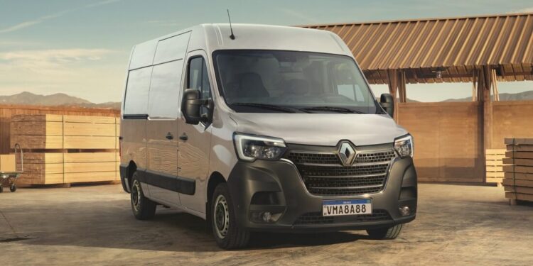Renault realiza Dia do Utilitário com condições especiais para o portfólio dedicado aos clientes profissionais