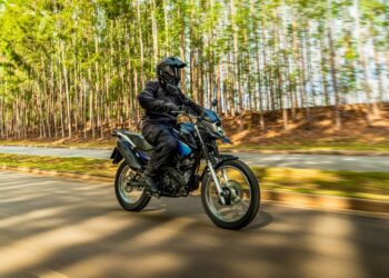 Yamaha Crosser ABS ganha conectividade e iluminação Full LED para linha 2027