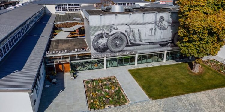 Mercedes-Benz inaugura expansão do Classic Center, referência mundial em veículos clássicos