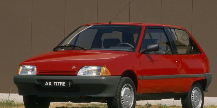 Citroën AX completa 40 anos: modelo reconhecido por transformar eficiência em inovação